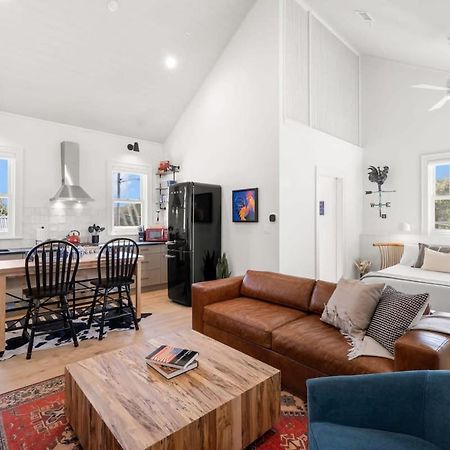 Casa Romeo - Luxury Ybor Apt, Steps To 7Th Ave Tampa Bagian luar foto