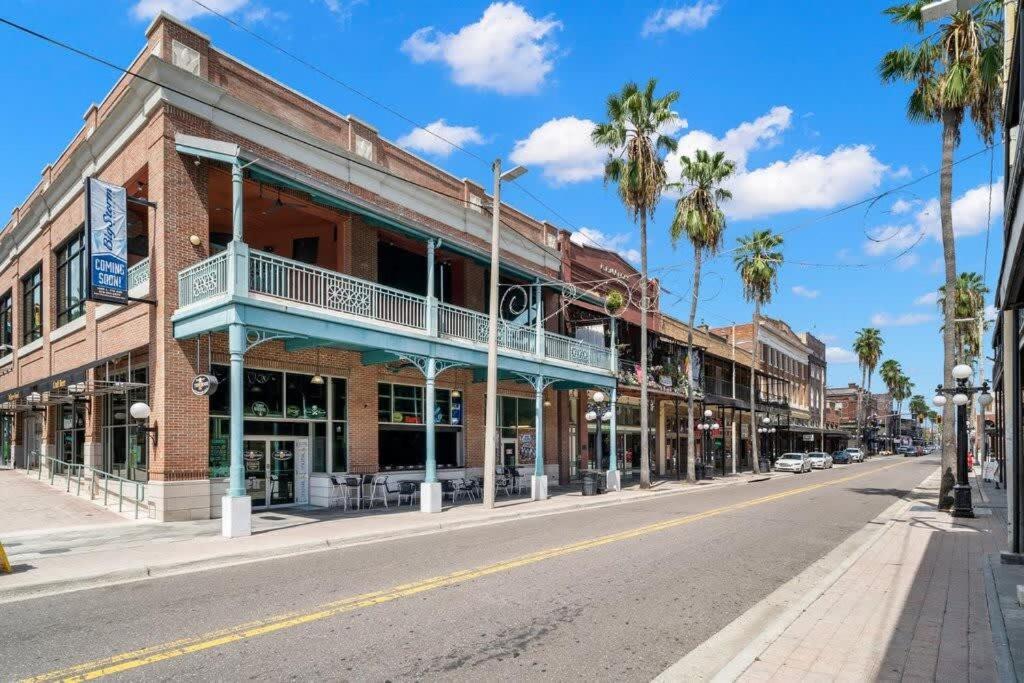 Casa Romeo - Luxury Ybor Apt, Steps To 7Th Ave Tampa Bagian luar foto